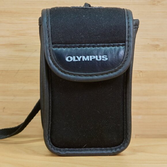 Olympus Trip 100R Point & Shoot 35mm Film Camera - Picture 2 of 8